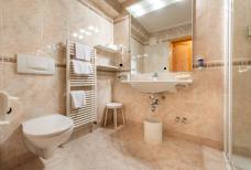 Bagno camera 452